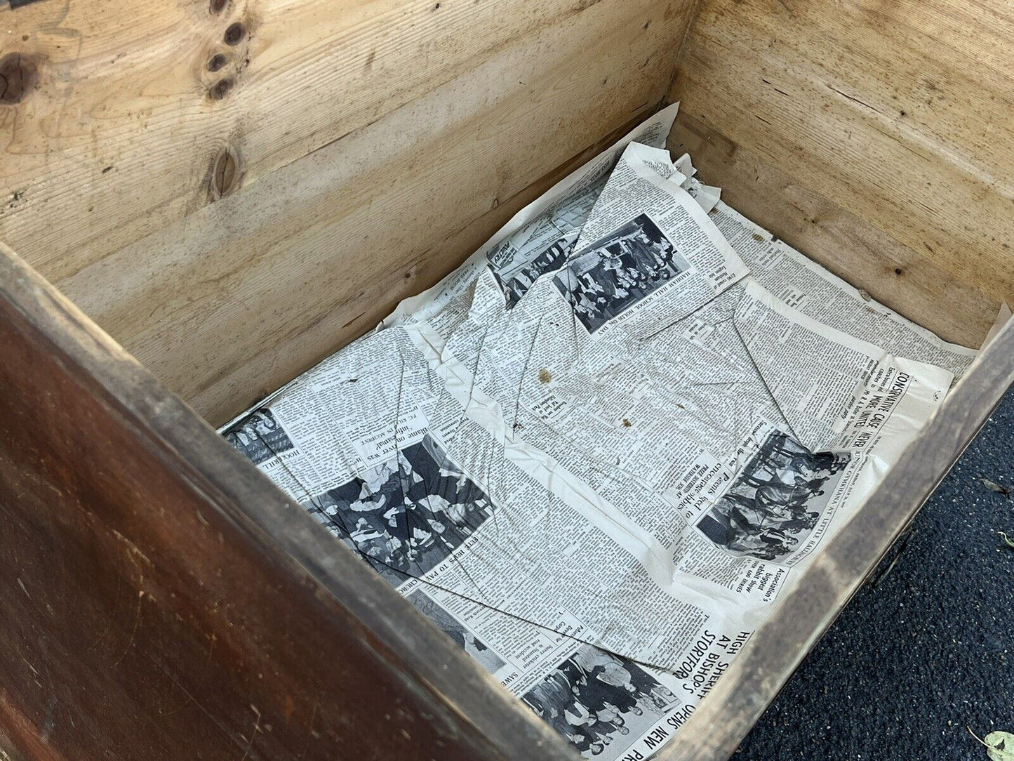 Georgian Pine Trunk / Chest, 2 Drawers, Large In Size. Lots Of Storage.