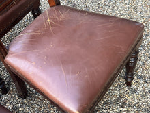 Mahogany Extending Dining Table & 6 Chairs. With 2 Leaves.