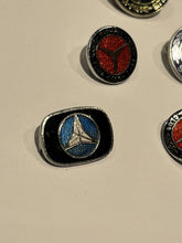 Mercedes Badges