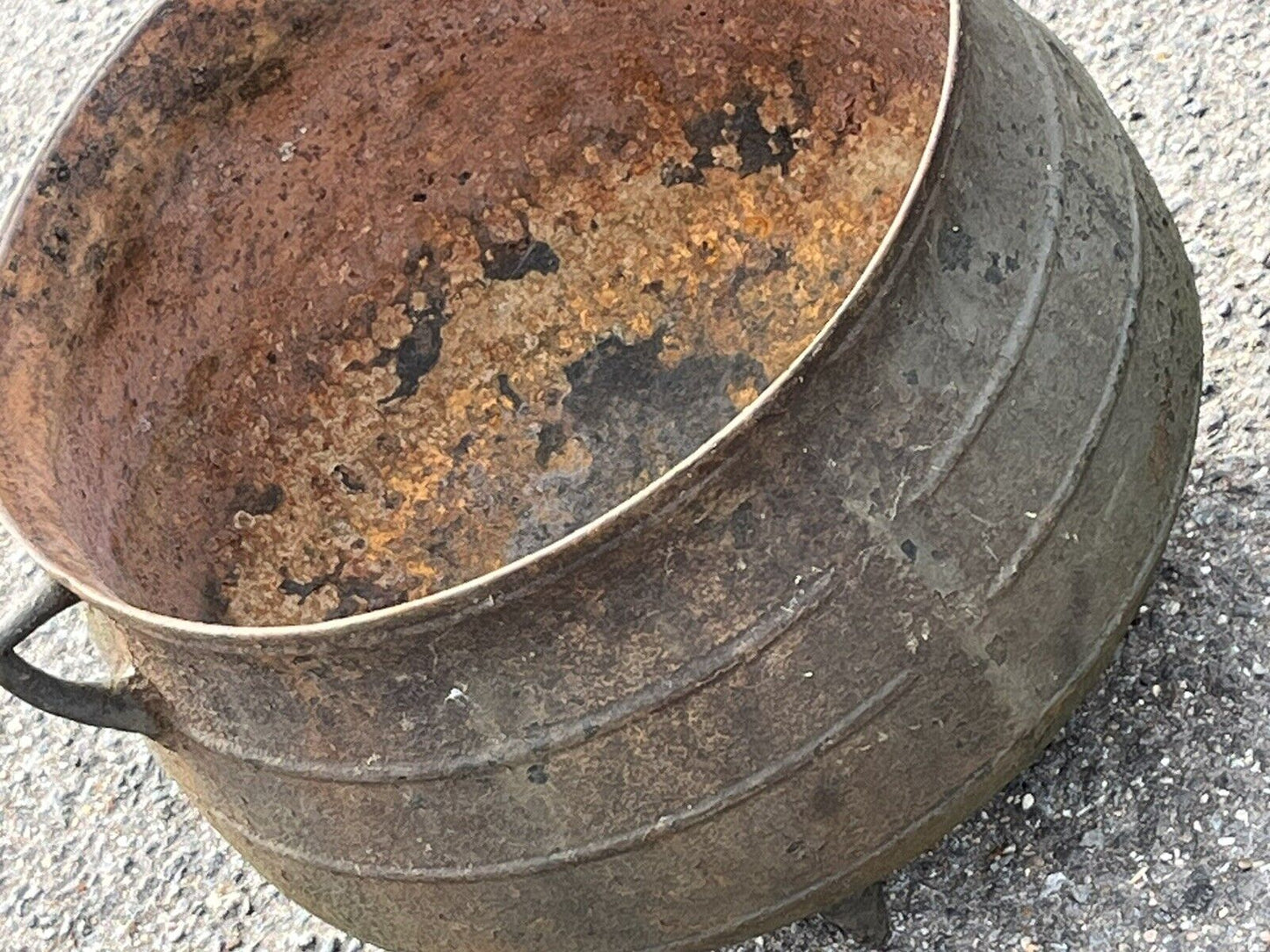 Old Cast Iron Cooking Pots, 5 Gallon.