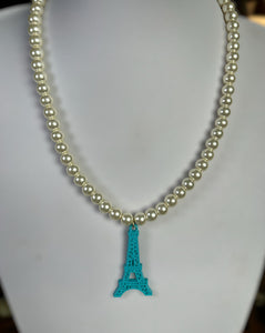 Vintage Faux Pearl Eiffel Tower Bows Necklace
