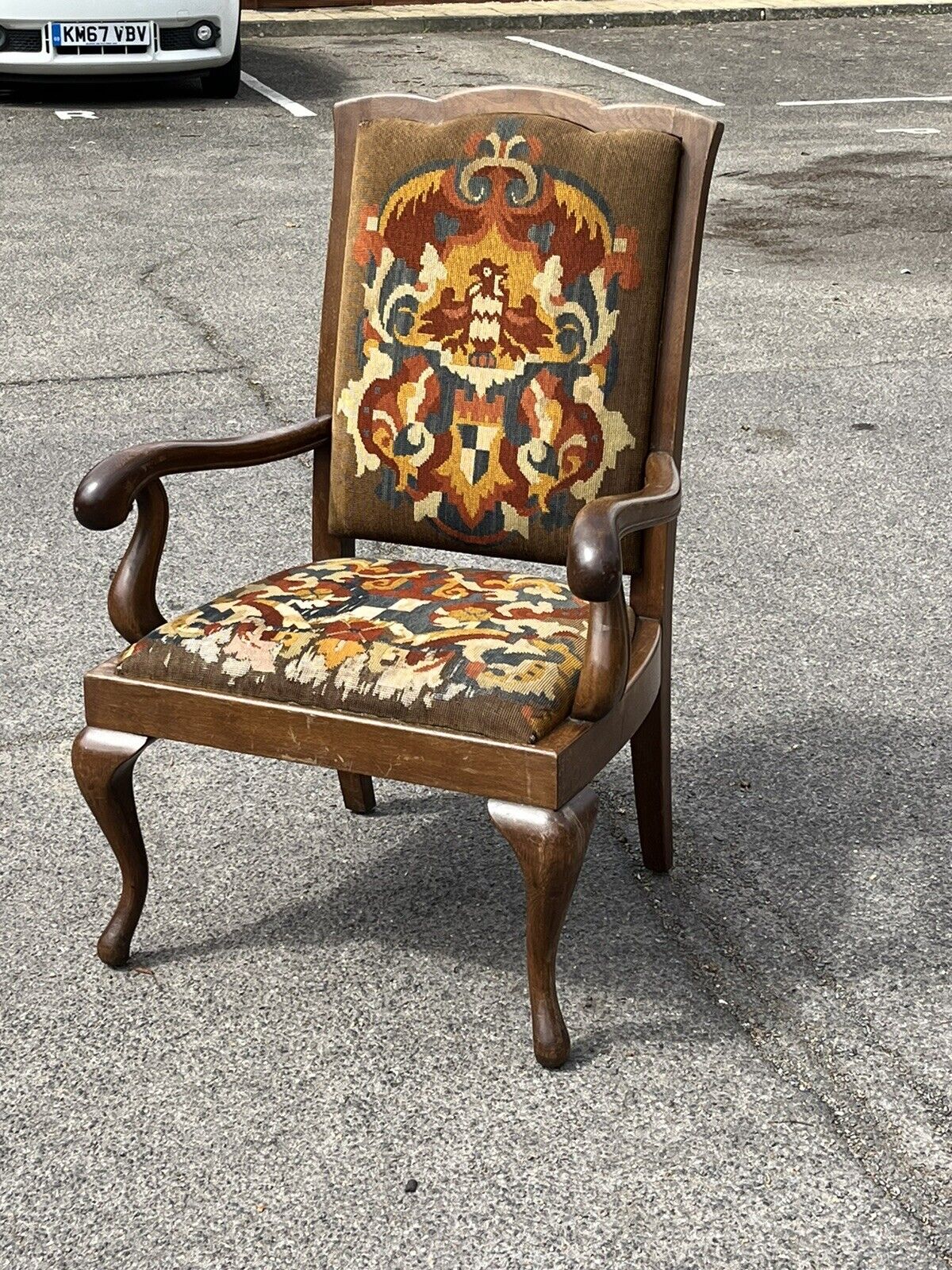 Victorian Oak Gentlemans Library Armchair With Coat Of Arms Tapestry.