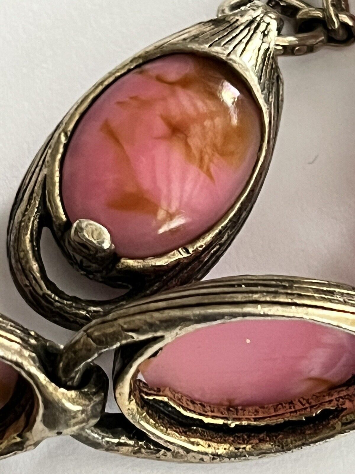 Vintage Miracle Signed Pink Marbled Silver Tone Link Bracelet