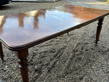 Mahogany Extending Dining Table & 6 Chairs. With 2 Leaves.