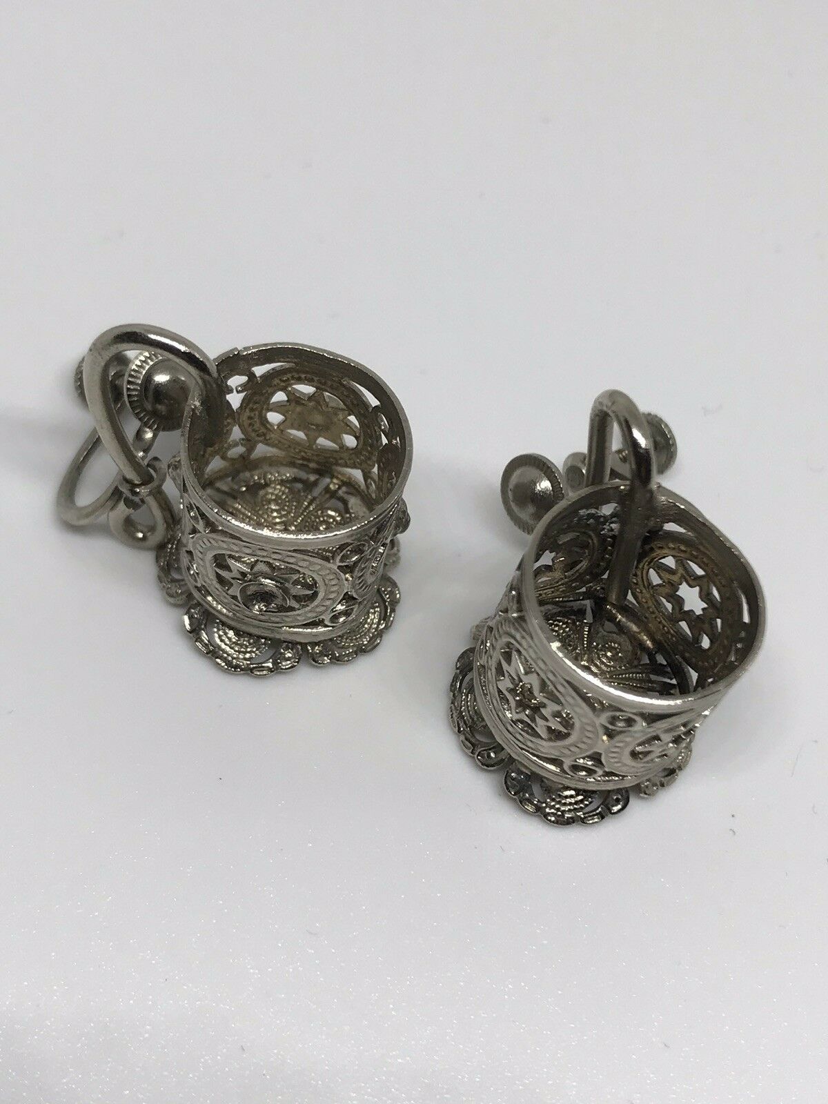 Vintage Cut Out Silver Tone Metal Tankards Screw Back Earrings