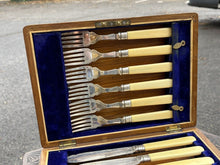 Fish Servers In Original Oak Case