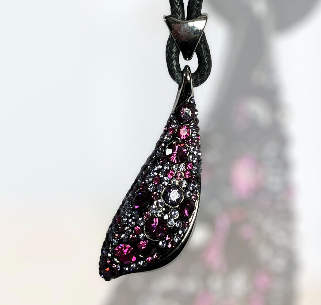 Vintage Signed 1980s Rhodium Plated Purple Crystal Pendant Necklace