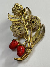 Vintage Gold Tone Filigree Strawberries Flowers Stamped 187 Brooch