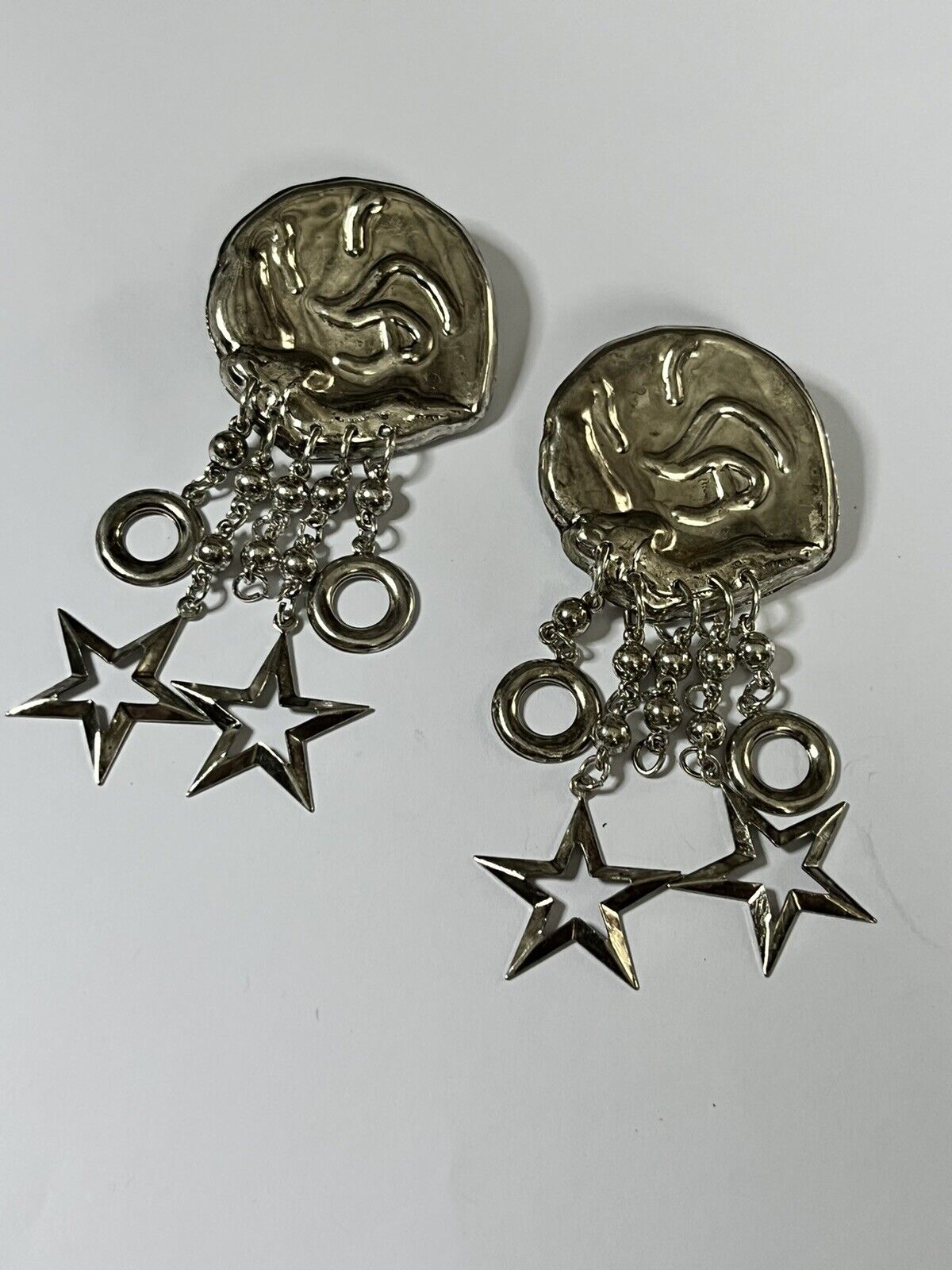 Vintage 1980s Lightweight Silver Tone Stars Kind Drop Earrings