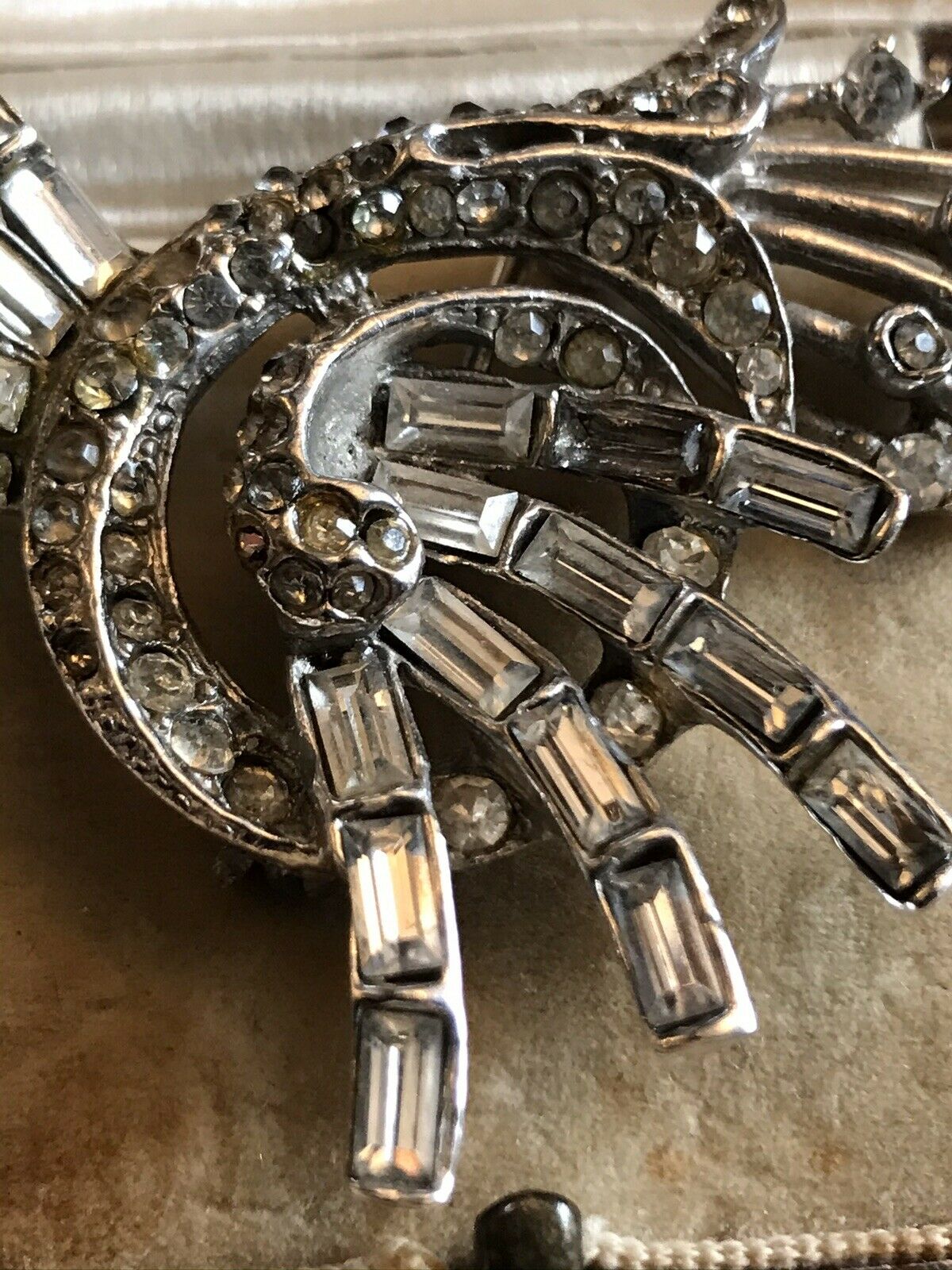 Vintage Silver Tone Paste Brooch