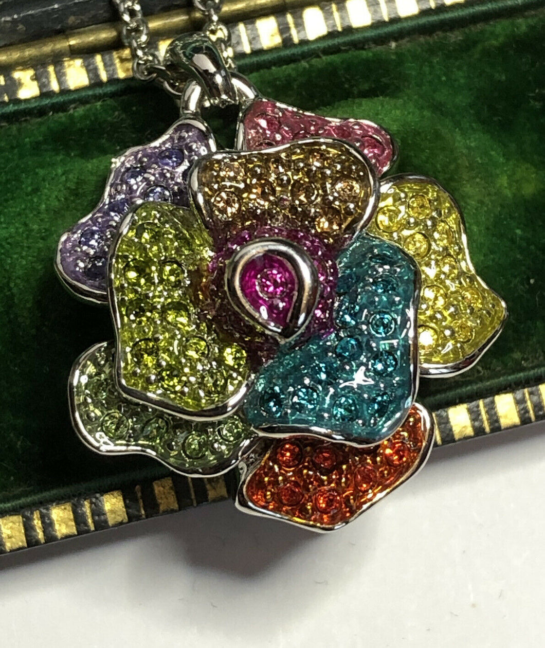 Vintage Signed 1980s Rhodium Multicoloured Crystal Detailed Flower Necklace