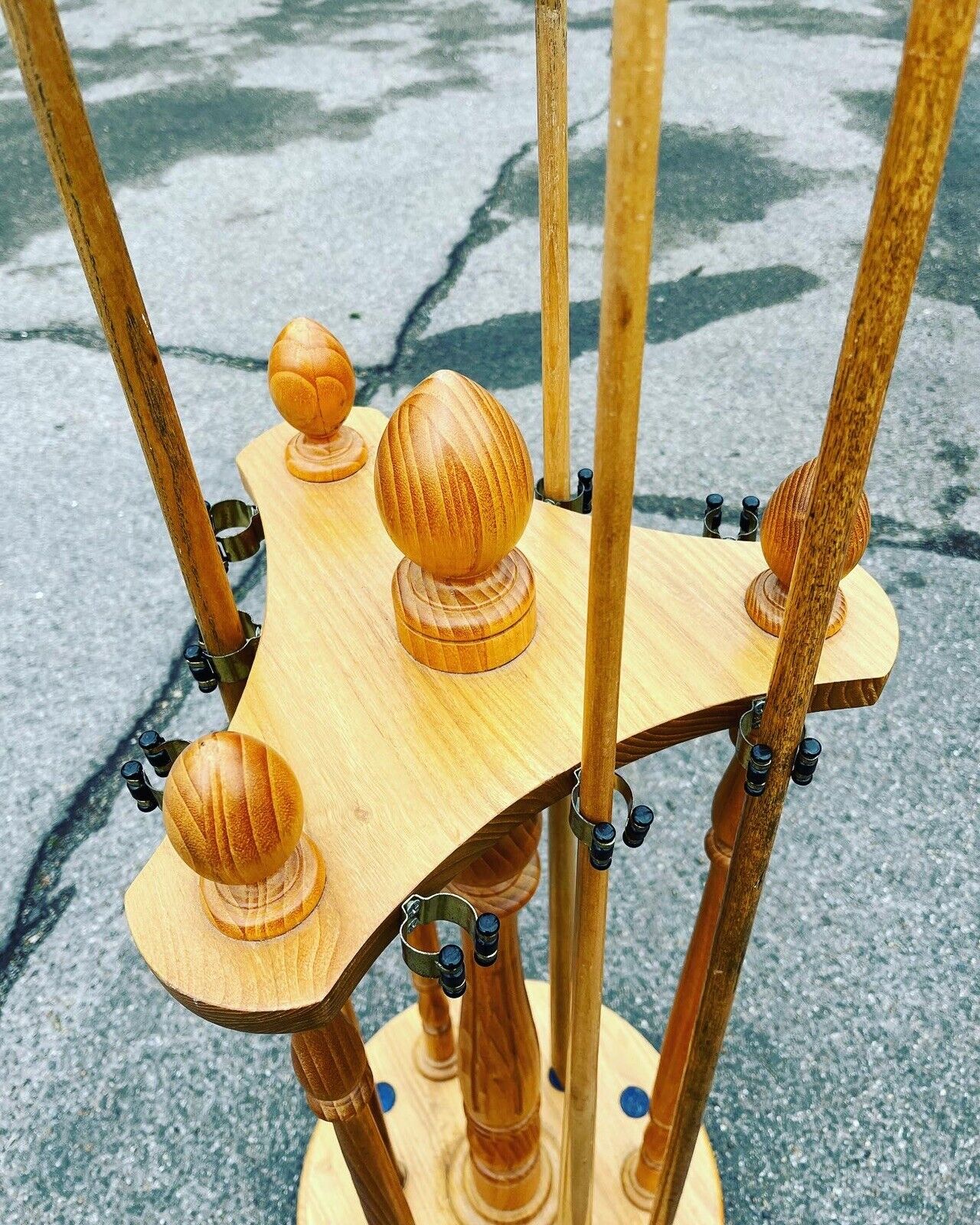 Snooker, Billiards, Pool Revolving Cue Holder. Games Room