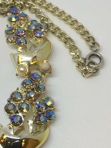 Stylish 1960s Blue Aurora Borealis And Faux Pearls On Gold Tone Metal Necklace