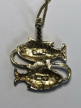 Vintage 14ct Gold Pisces Fishes Pendant Necklace 9ct Chain