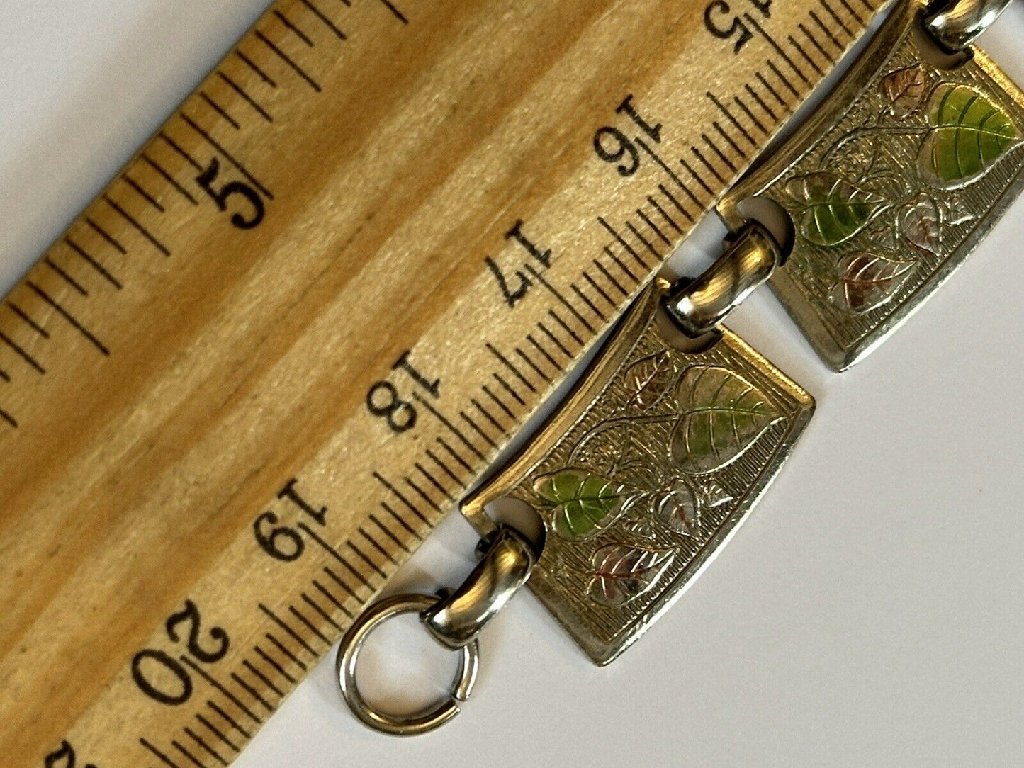 Vintage Detailed Pink Green Leaves Silver Tone Bracelet