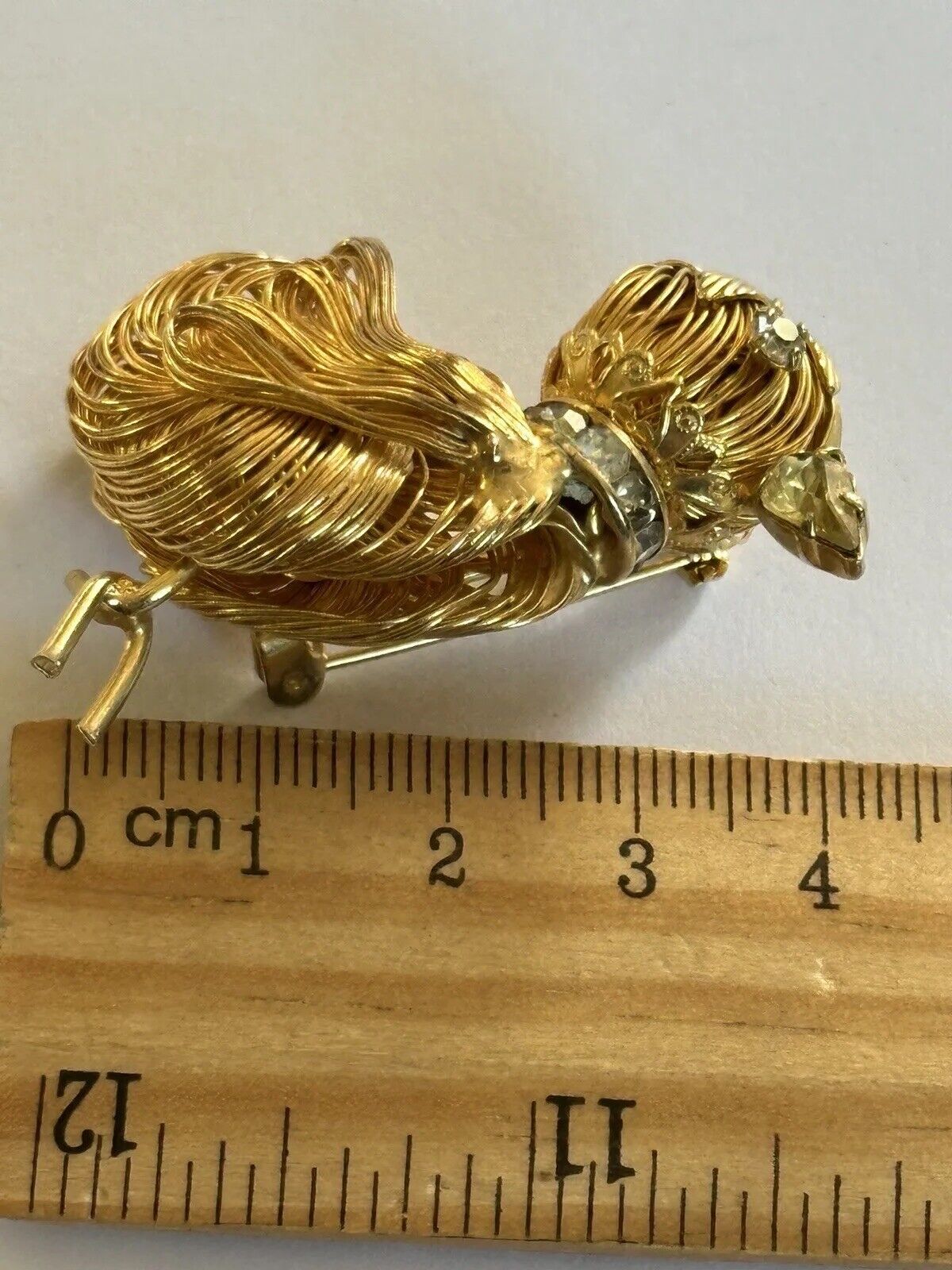 Vintage Gold Tone Wired Detailed Chick Brooch
