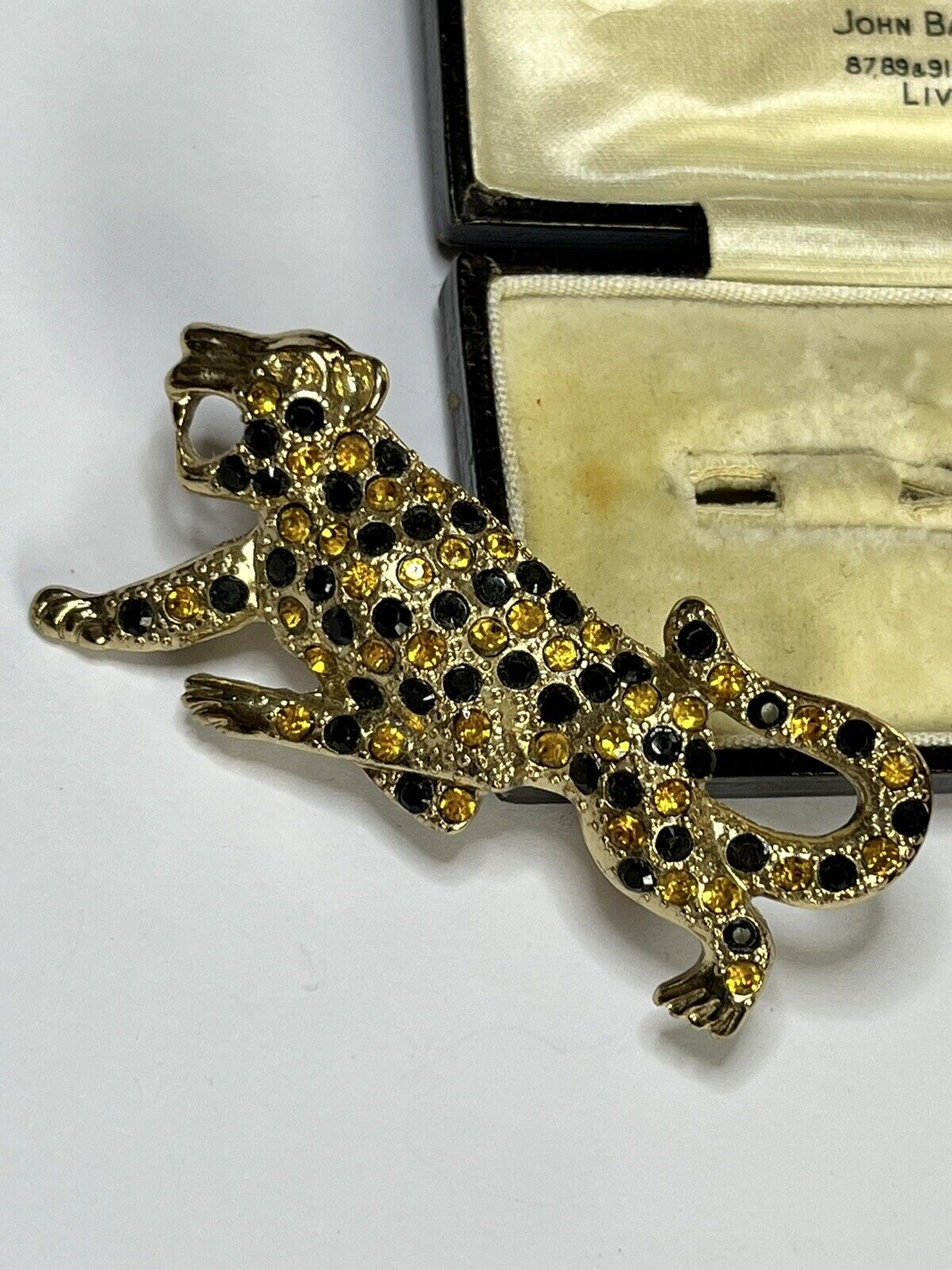 Vintage Gold Tone Leopard Diamanté Brooch