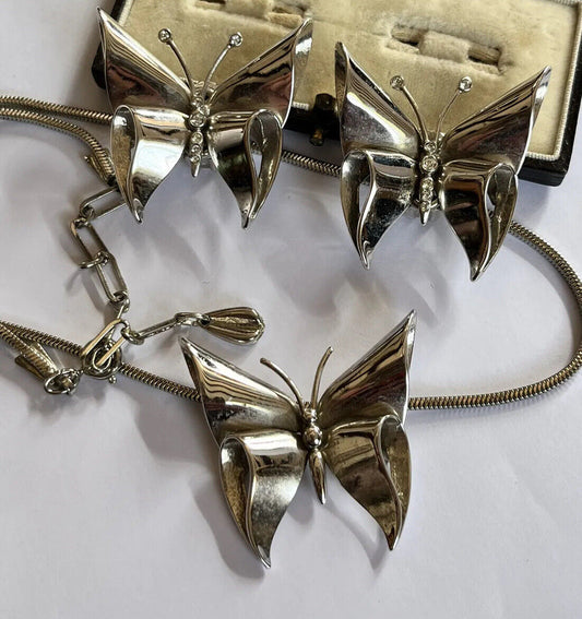 Vintage Silver Tone Butterfly Necklace Clip on Earring Set