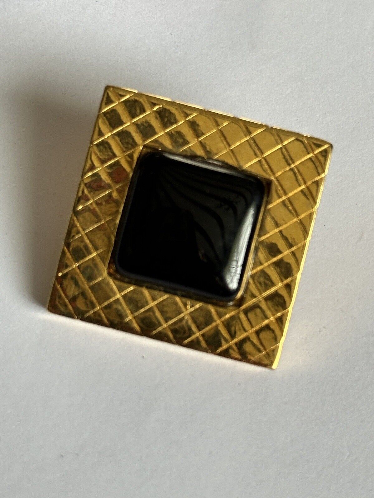 Vintage 1980s Gold Tone Black Stone Square Clip On Earrings