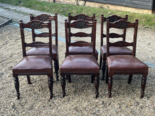 Mahogany Extending Dining Table & 6 Chairs. With 2 Leaves.