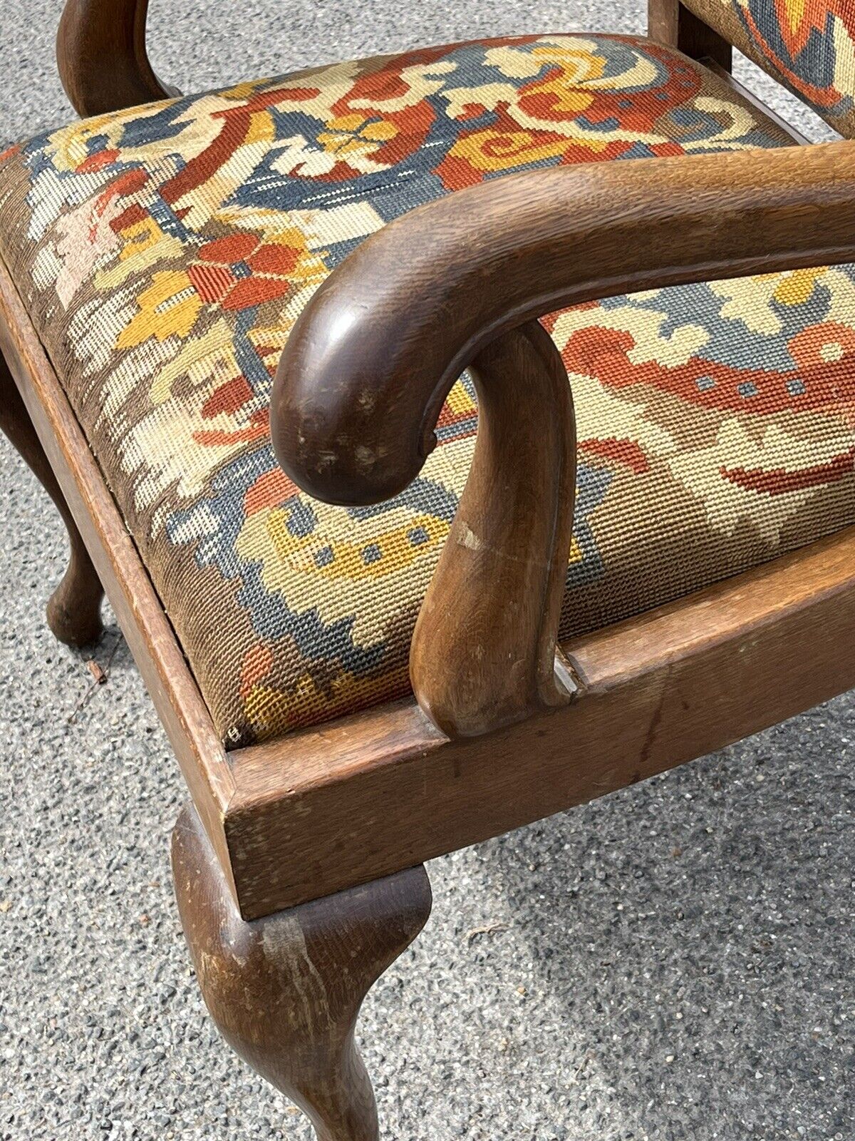 Victorian Oak Gentlemans Library Armchair With Coat Of Arms Tapestry.