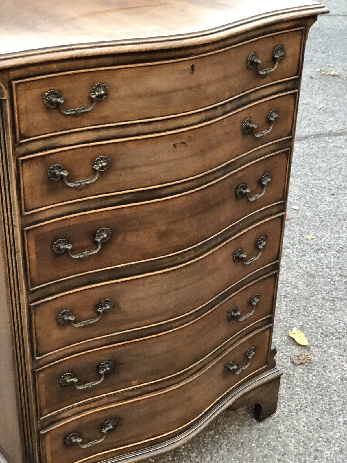 Chest Of Drawers, Serpentine Front.