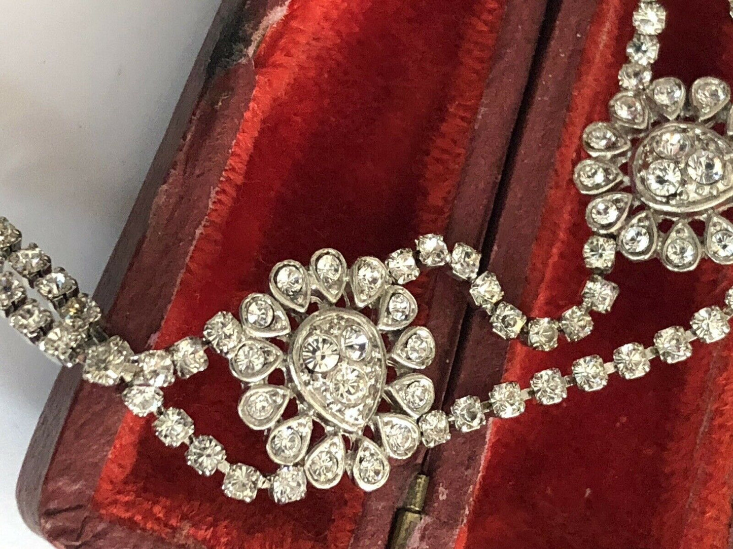 Vintage Rhodium Plated Diamanté Teardrop Bracelet