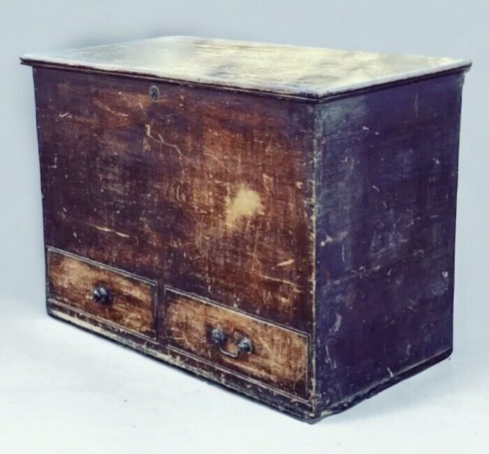 Georgian Pine Trunk / Chest, 2 Drawers, Large In Size. Lots Of Storage.
