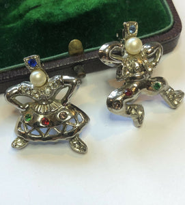 Vintage Silver Tone Diamanté Faux Pearl Dancing Pair Brooch Set