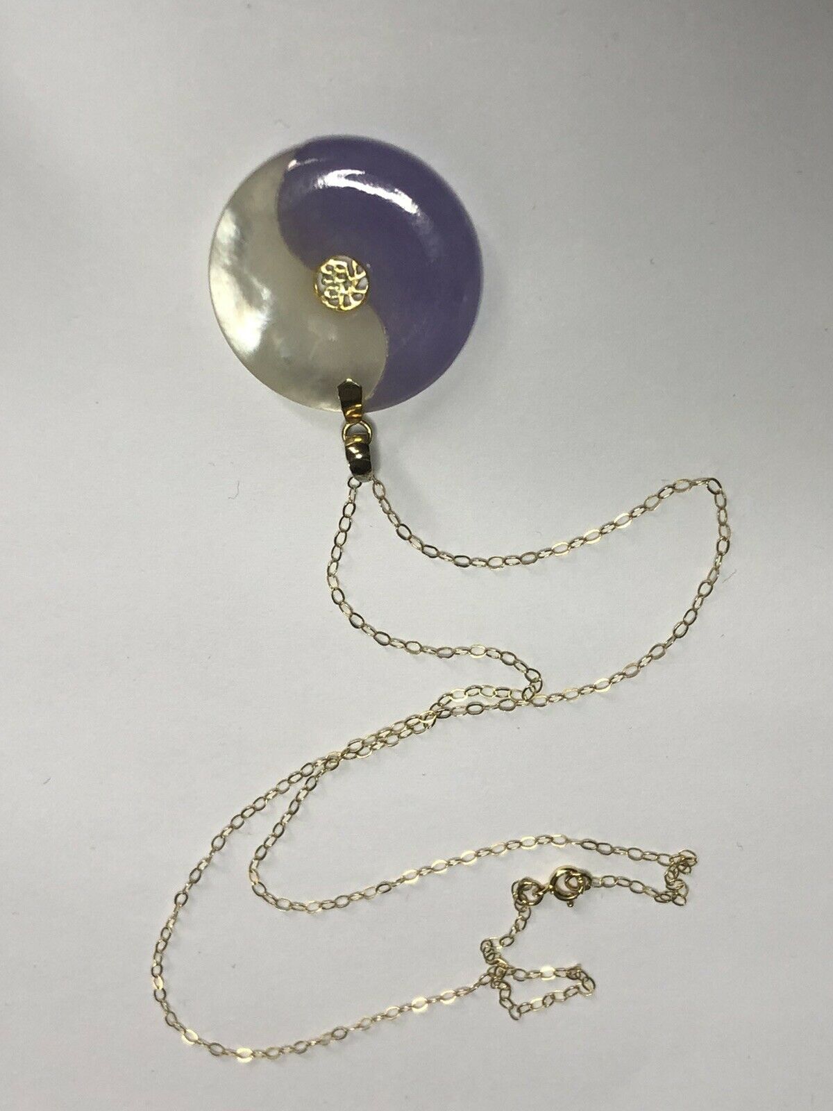 Chinese 14ct Gold Mother Of Pearl Jade Ying Yang Pendant Necklace