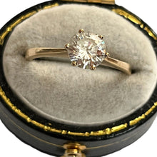 Vintage 9ct Gold Cubic Zirconia Solitaire Ring