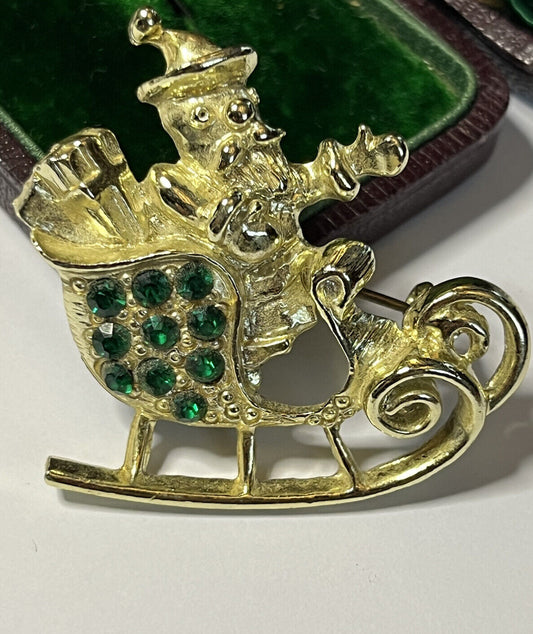 Vintage Dodge Signed Christmas Brooch