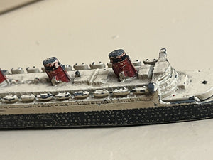 Dinky Toys Queen Mary