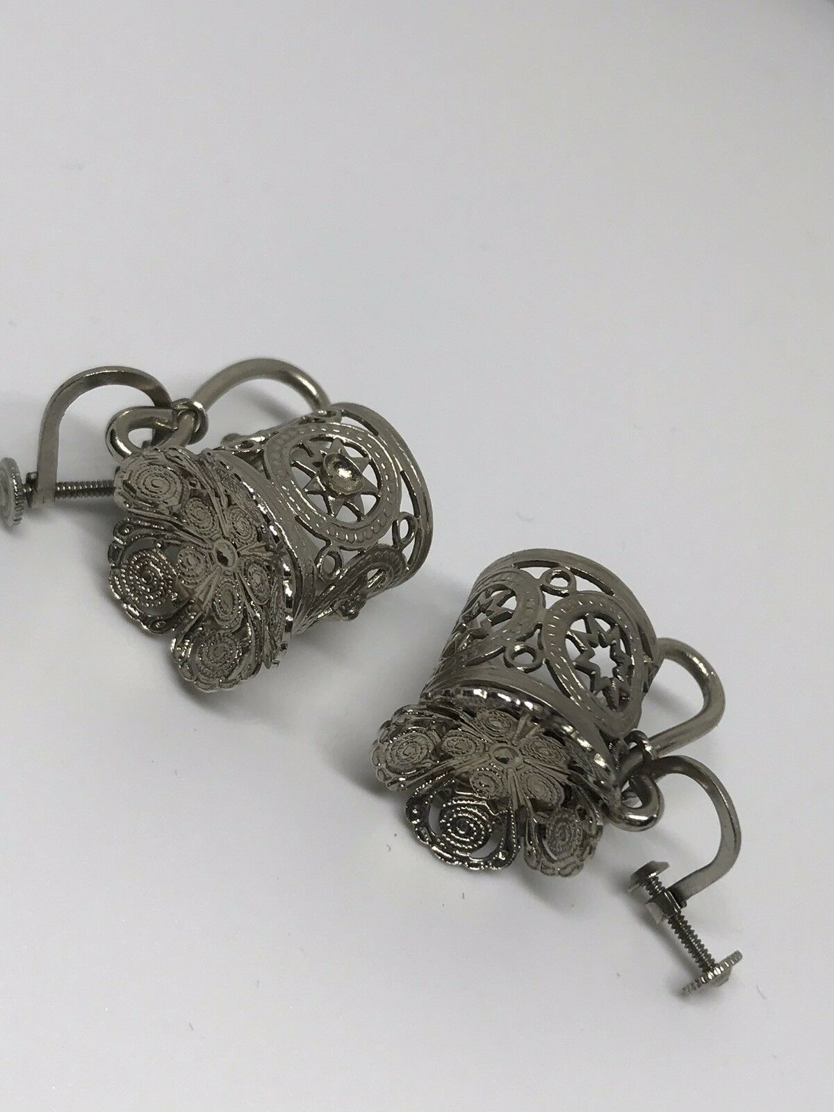 Vintage Cut Out Silver Tone Metal Tankards Screw Back Earrings