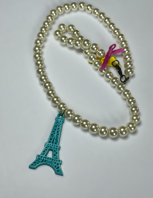 Vintage Faux Pearl Eiffel Tower Bows Necklace