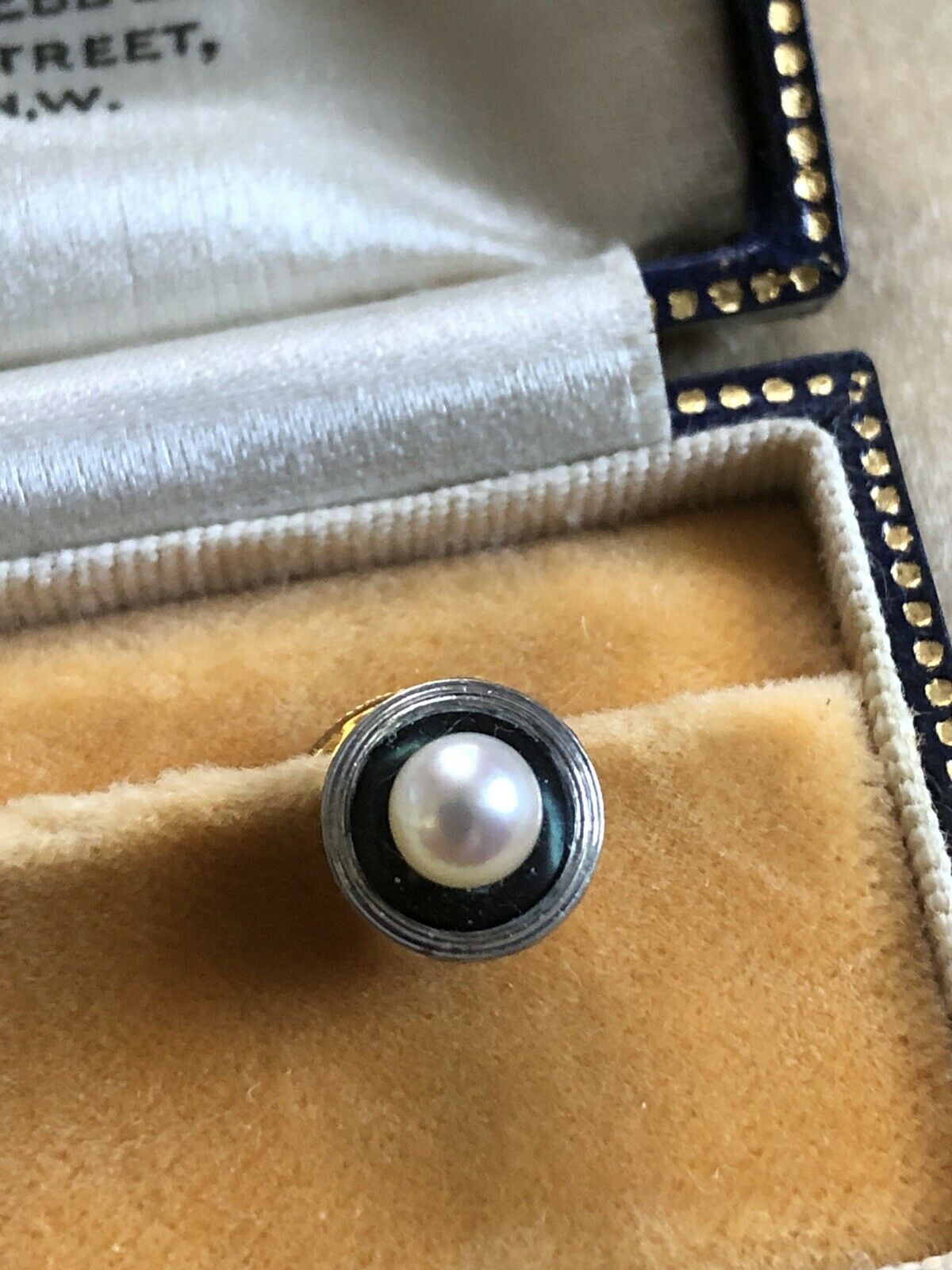 Mappin Webb 18ct Gold Pearl Collar Studs Original Box