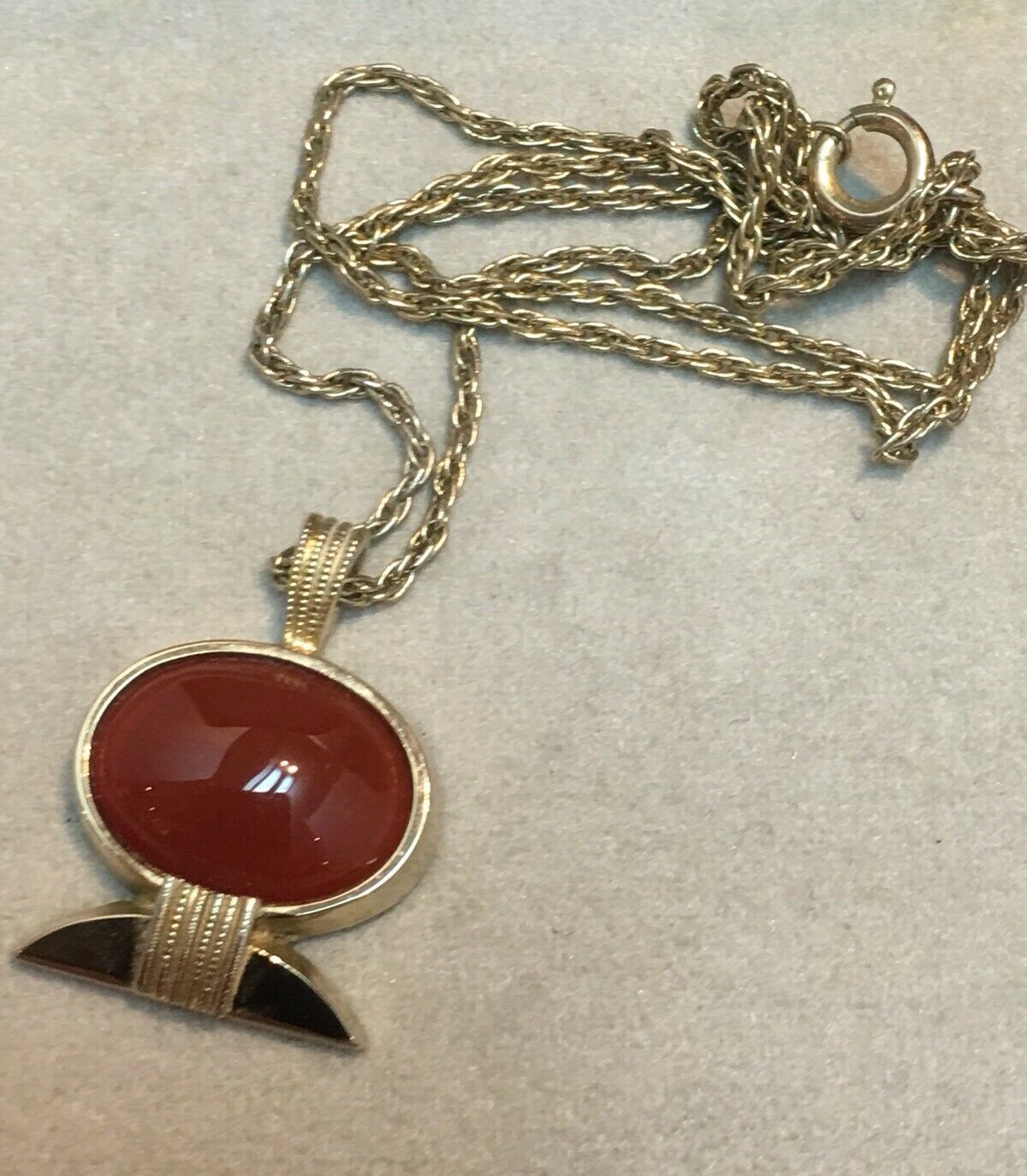 Vintage Gold Tone And Agate Stylised Necklace