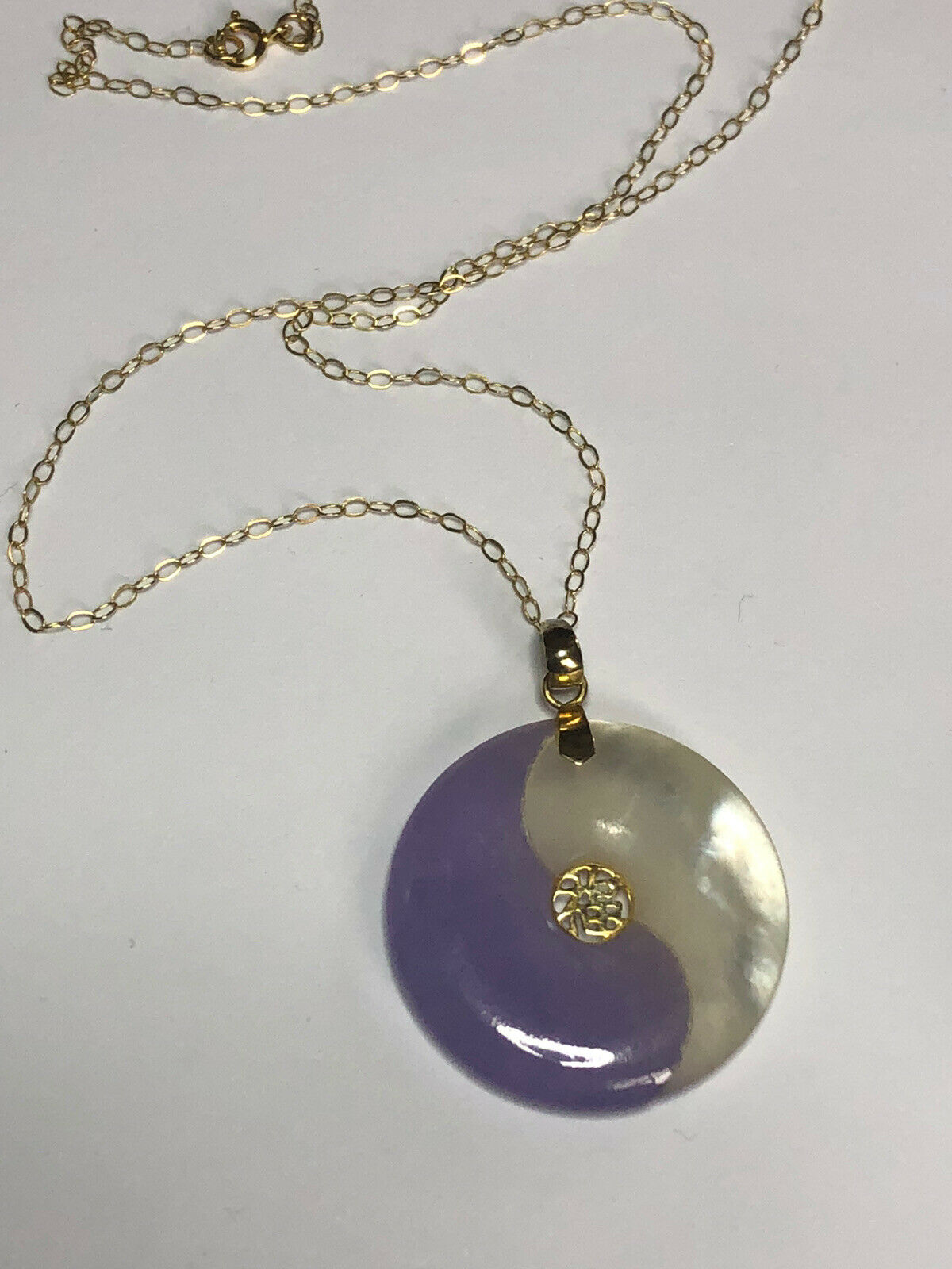 Chinese 14ct Gold Mother Of Pearl Jade Ying Yang Pendant Necklace
