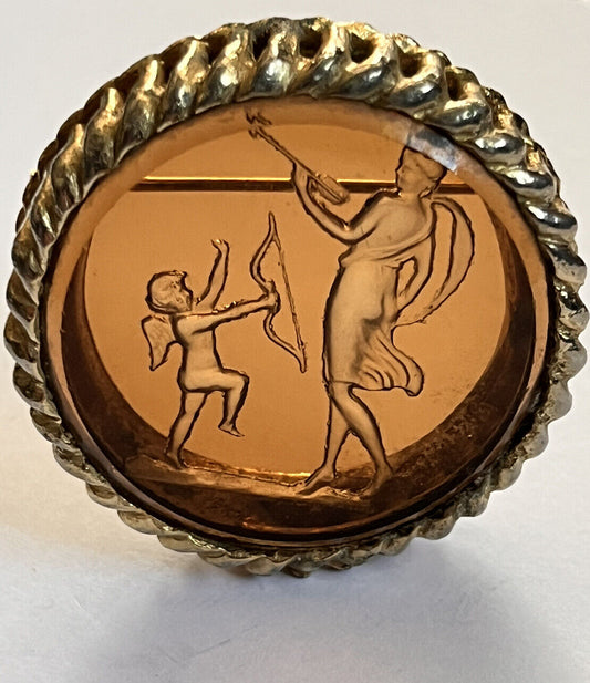Vintage Goldette Glass Intaglio Cupid Gold Tone Brooch