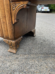 Art Deco Oak Sideboard. Circa 1930’s. Carved With Flowers . Lots Of Storage.