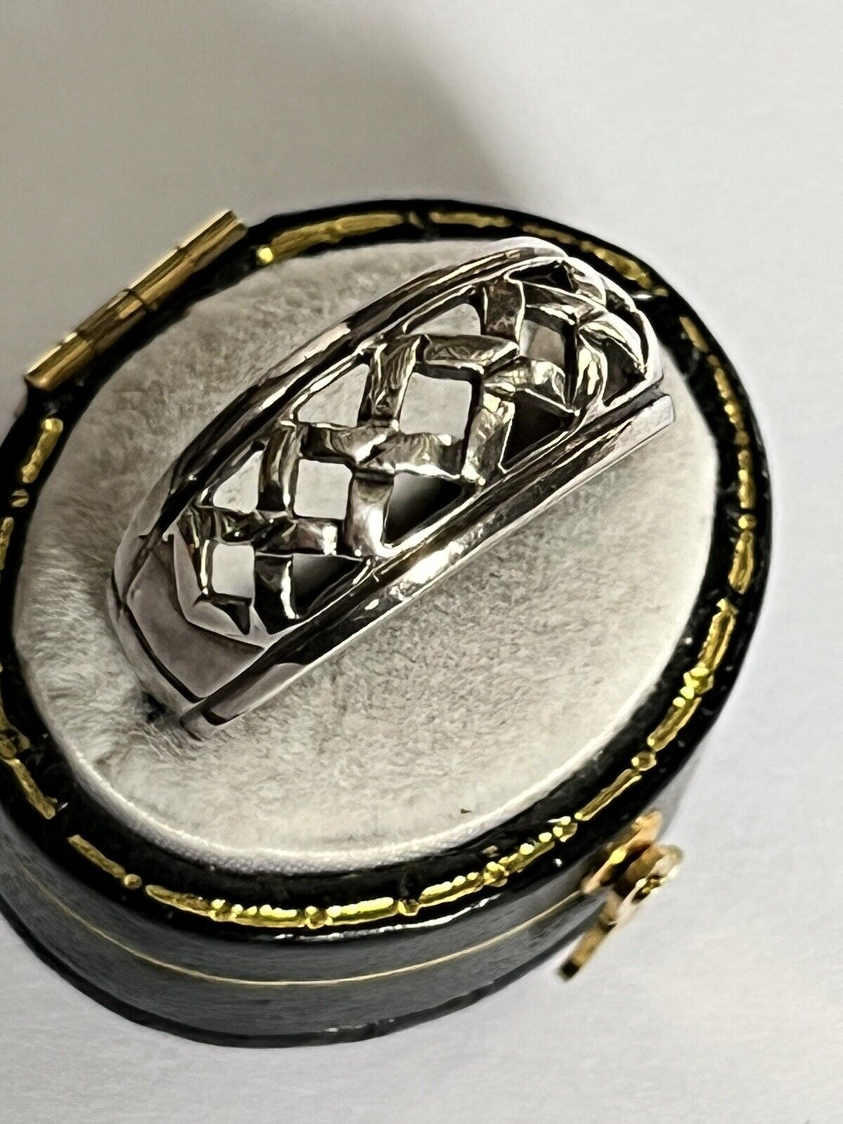 Vintage Silver 925 Cut Out Ring Size Q1/2