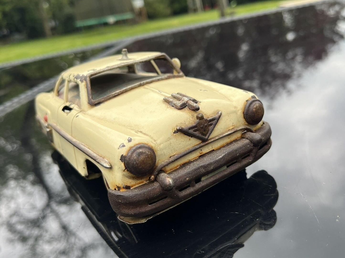 Tin Plate Battery Toy Car, circa 1960