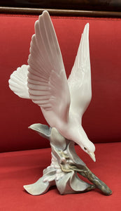 Lladro Figure Of A Bird