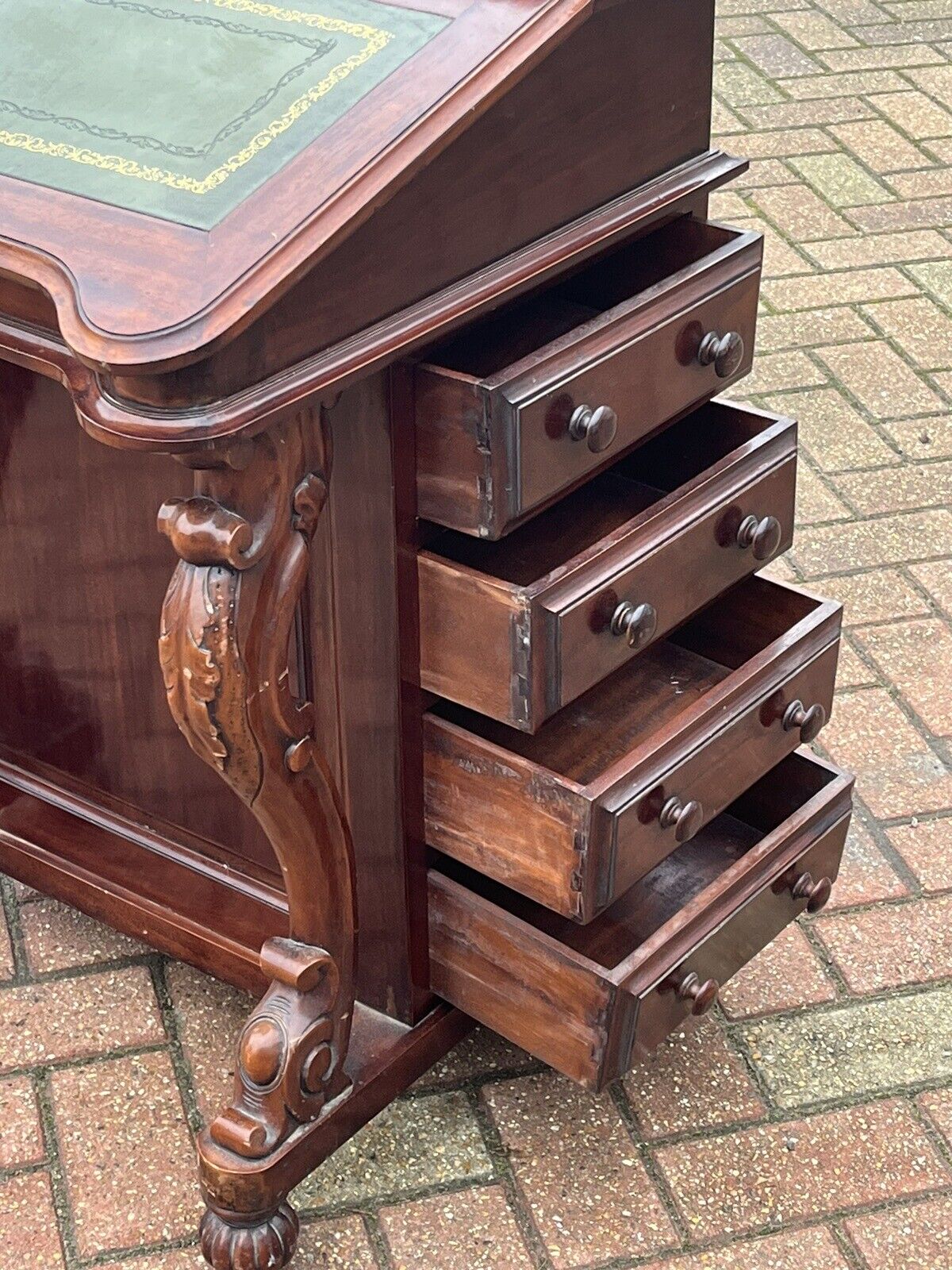 Mahogany Davenport Desk. 16 Drawers, Great Storage.