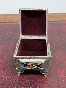 Trinket Box.  We Ship Worldwide