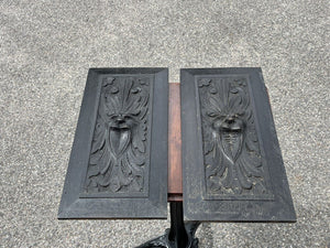 Early Antique Pair Of Carved Oak Panels Featuring A Carved Tudor Face