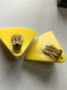Vintage Yellow And Gold Tone Clip On Earrings