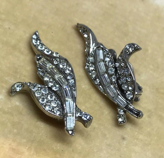 Vintage Paste Clip On Earrings