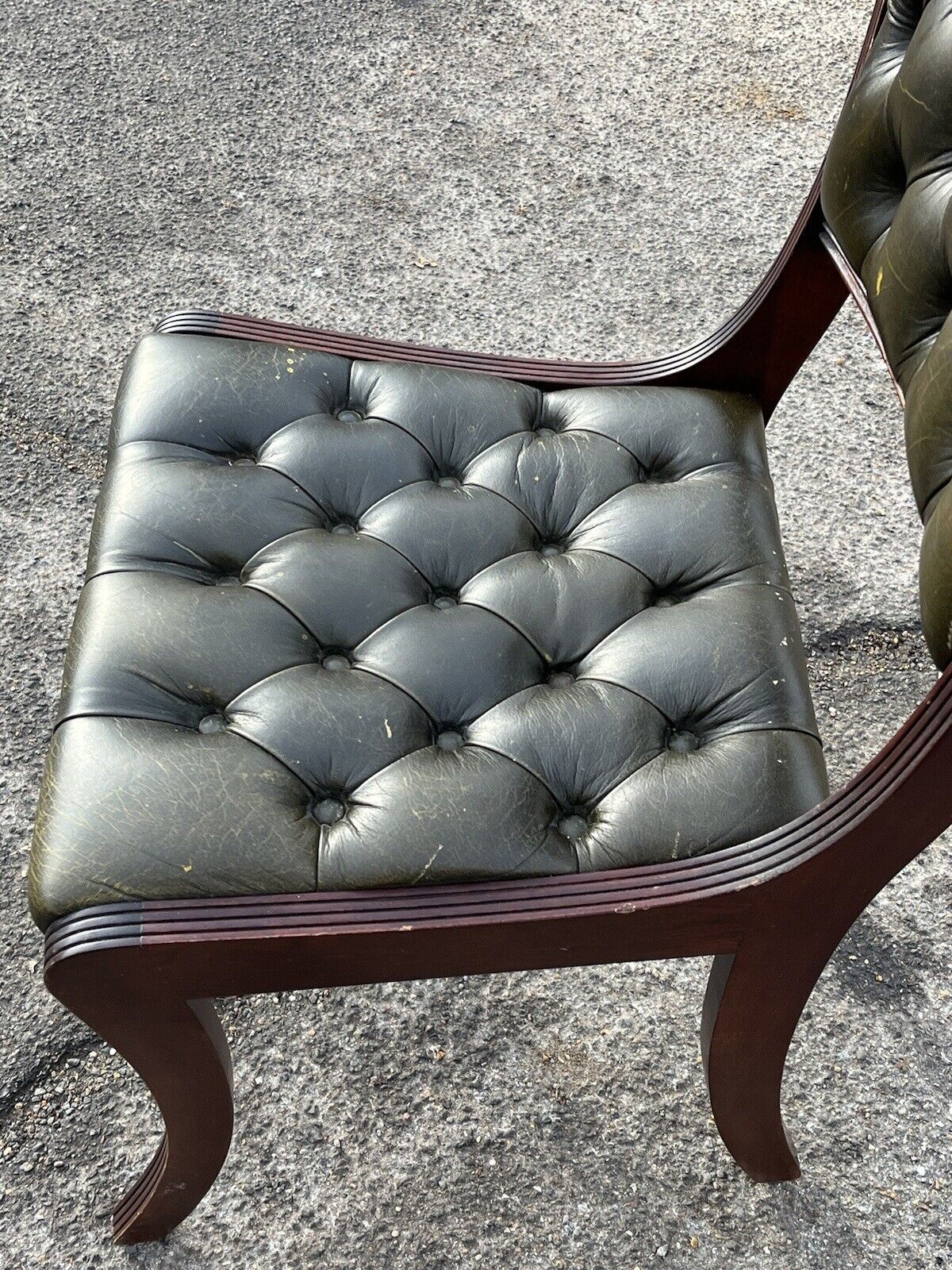 Desk Chair In Green Leather With Buttoned Back.