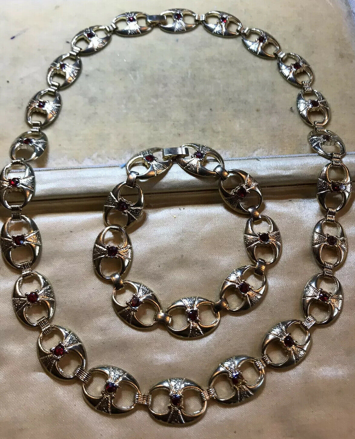 Vintage 1980s Red Stone Gold Tone Necklace and Bracelet Set
